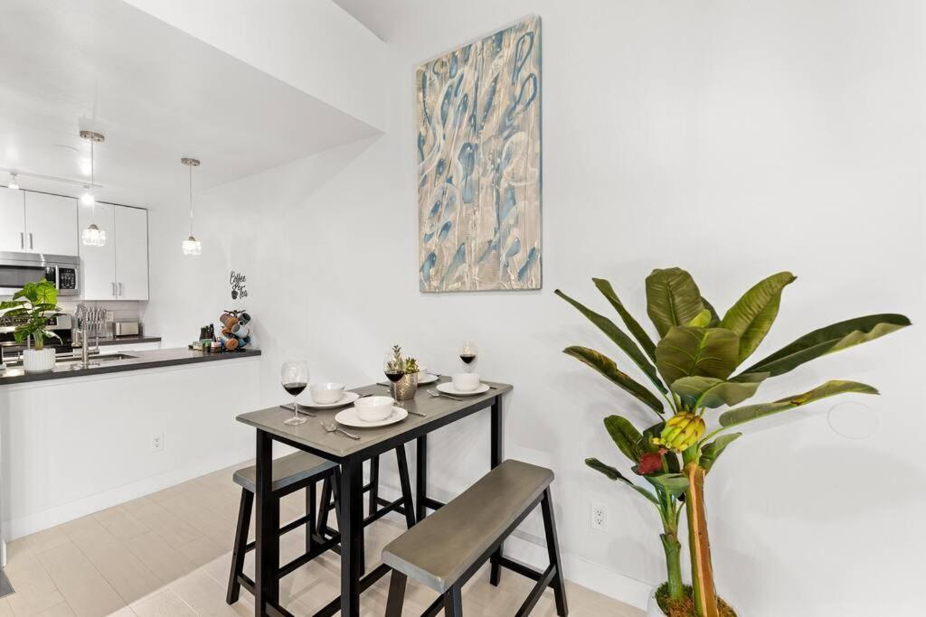 Ferienwohnung The Hidden Gem, King Bed & Hot Tub! Chandler Exterior foto