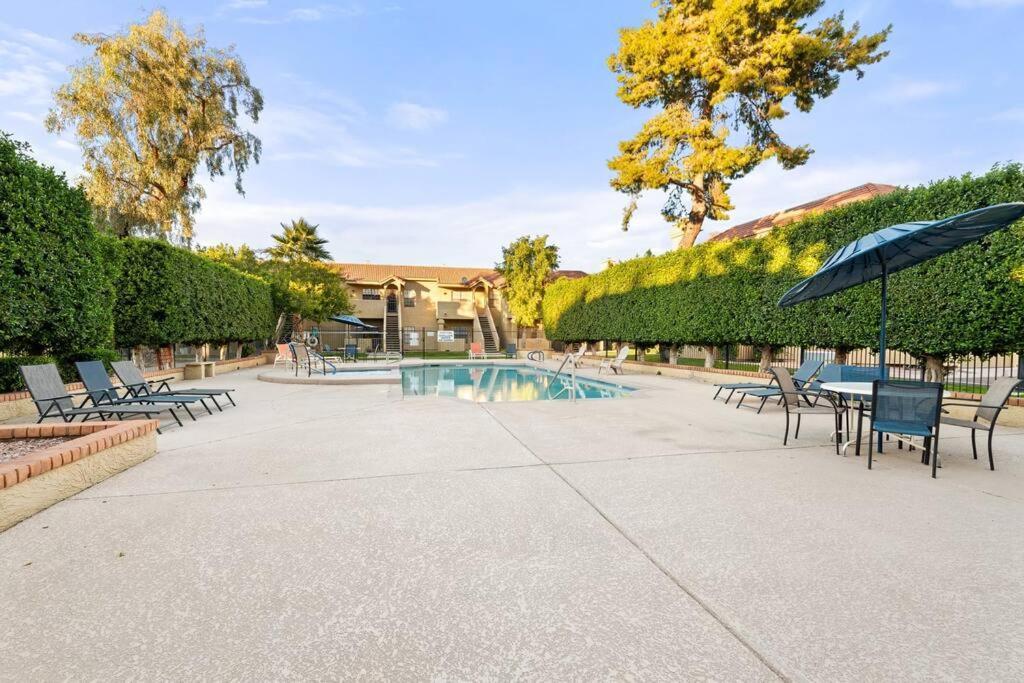 Ferienwohnung The Hidden Gem, King Bed & Hot Tub! Chandler Exterior foto